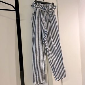 High waisted cotton pants.